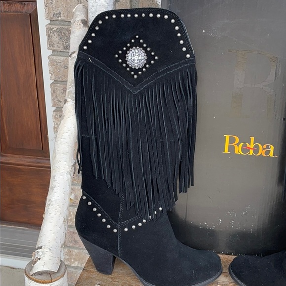 Reba McEntire suede boots - Picture 9 of 16